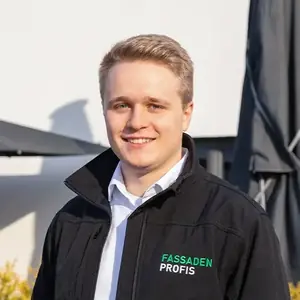 Porträt von Maximilian Anselm, Gründer von FassadenProfis